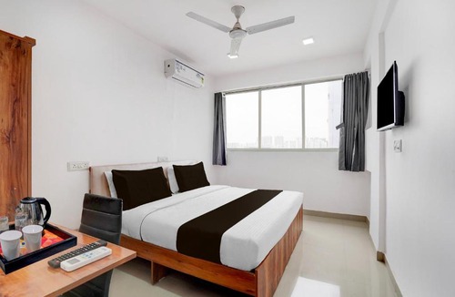 Phase 1 Hotel | Super Collection O Laxmi Chowk Hinjewadi