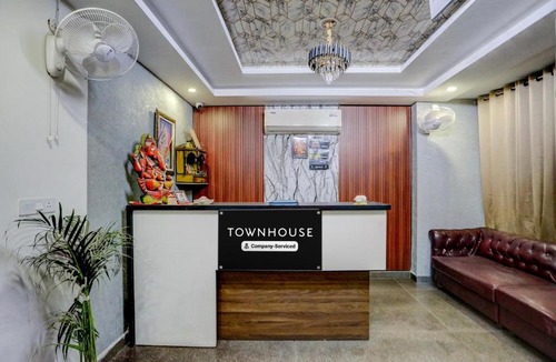 Gomti Nagar Hotel | Super OYO Townhouse Gomti Nagar Sector 1 Formerly The Gahmar Inn