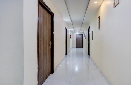 Gomti Nagar Hotel | Super OYO Townhouse Gomti Nagar Sector 1 Formerly The Gahmar Inn