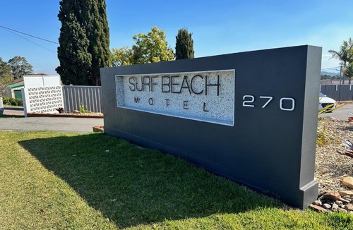 Charlestown Hotel | Surf Beach Motel Newcastle
