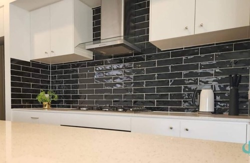 Catherine Hill Bay House | Surfers Paradise - Catherine Hill Bay