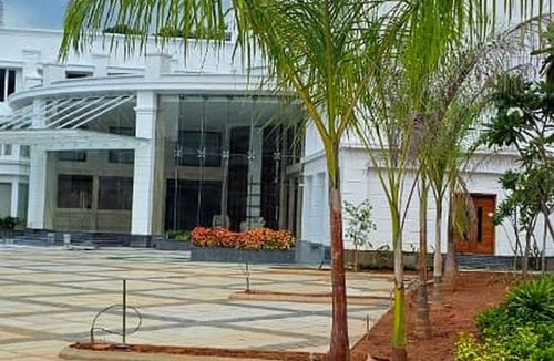 Kalpetta Hotel | Surya Grand Hotel