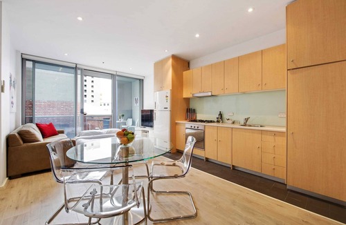 Adelaide Central Business District Apartment | Swainson on Bent