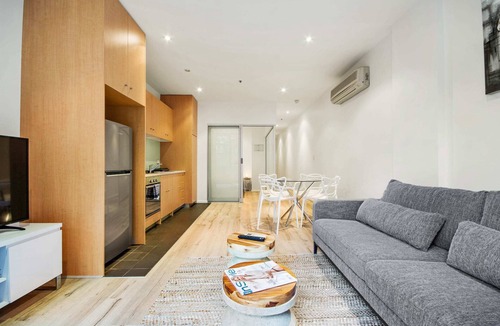 Adelaide Central Business District Apartment | Swainson on Bent