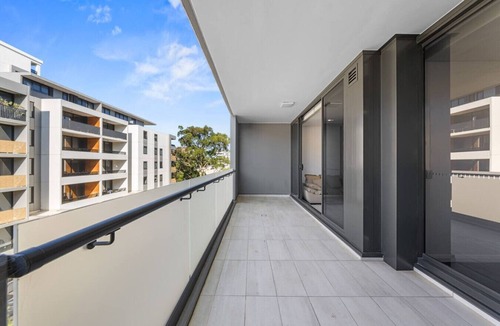 Rosebery Apartment | SYD Rosebery 3BR 083 Apt Close to CBD & Airport