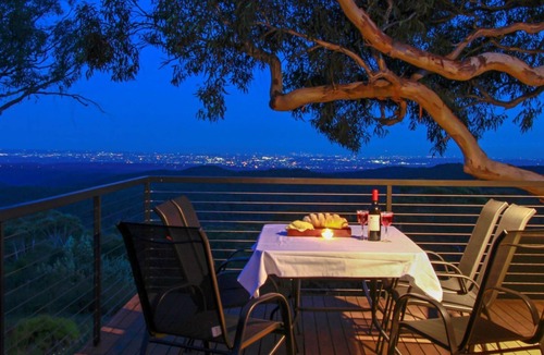 Woodford House | Sydney View - 70km from Sydney; 1000km from care!