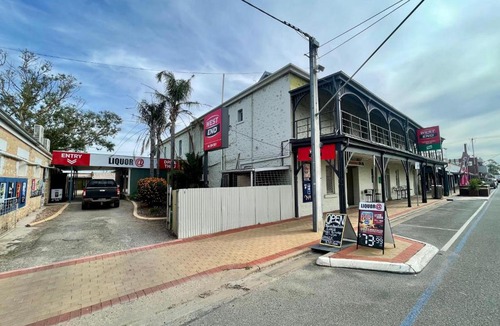 Seymour Hotel | Tailem Bend Hotel