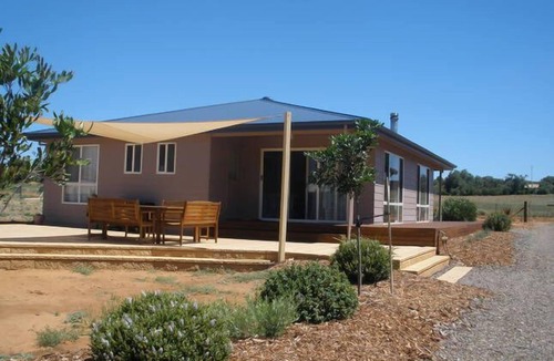 Caloote House | Take time out with your family and friends