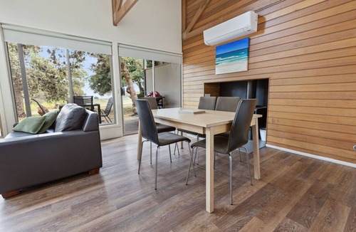 Forge Creek House | Tanjil - Waterfront Retreat: Secluded lodges perfect for nature lovers