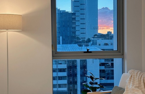 Kangaroo Point Apartment | tBoho retreat near The Gabba with stunning views