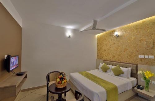 Chithirapuram Hotel | Tea Castle Munnar