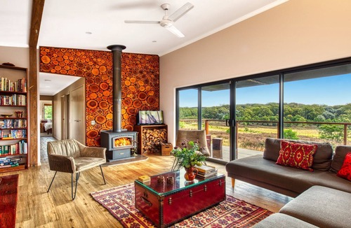 Brayton House | Tea Tree Hollow – inspired bush and eco holidaying