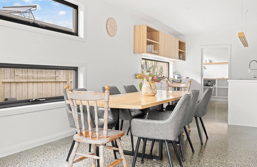 Inverloch Resort | Tea Tree Poolside Retreat