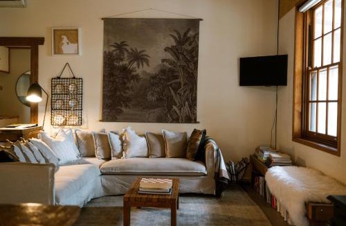 Waterhouse House | Tea Tree - Private Retreat with Outdoor Bath