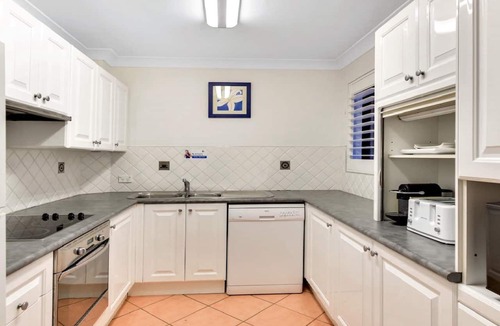 Terrigal Apartment | TERRIGAL TRANQUILITY Pool in complex, in the heart of Terrigal