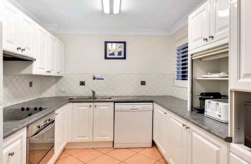 Terrigal Apartment | TERRIGAL TRANQUILITY Pool in complex, in the heart of Terrigal