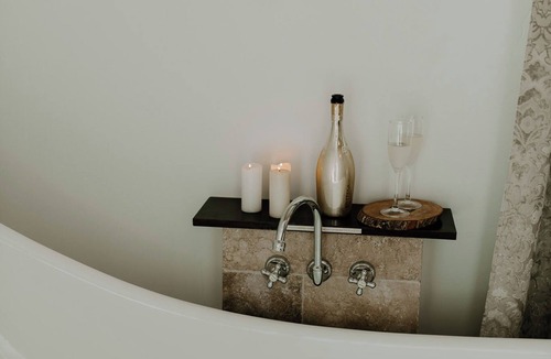 Warwick Hotel | The Abbey