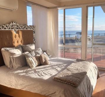 Jindalee House | The Absolute Beach House -Luxury Oceanfront Escape