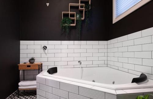 Hepburn Springs House | The Apple Tree