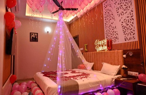 Indore Hotel | The Apple Tree Hotel