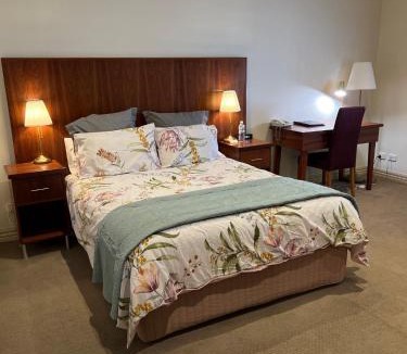 Broken Hill Hotel | The Astra Broken Hill
