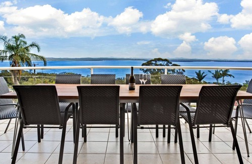Nelson Bay House | The Bay- Stunning water views