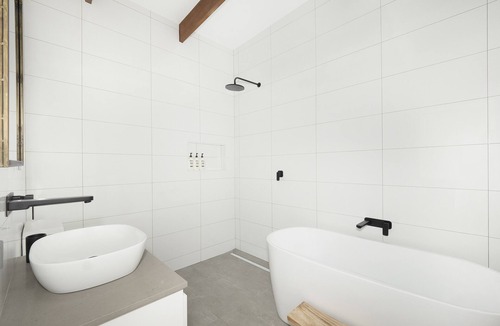 Nambucca Heads Hotel | The Beach Rooms