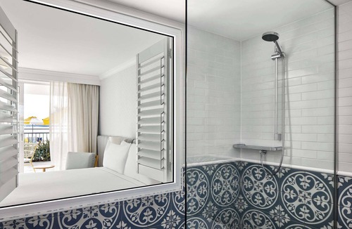 Toukley Hotel | The Beachcomber Hotel & Resort, an Ascend Collection Resort