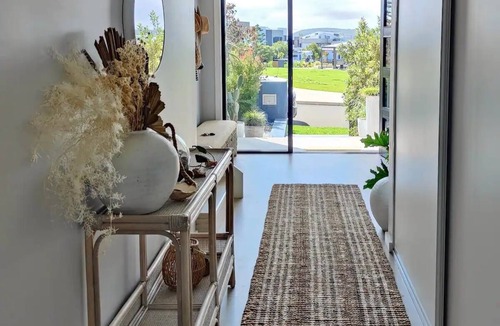 Shell Cove House | The Boathouse/Luxury Home/4mins walk Marina/Shops