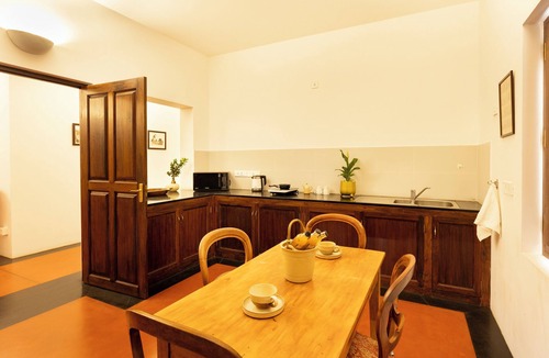 Kuilapalayam Apartment | The Colonial Courtyard