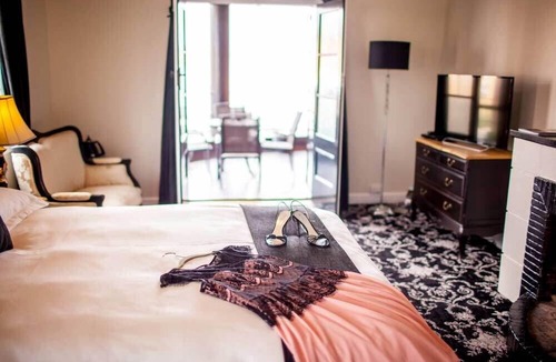 Tenterfield Hotel | The Commercial Boutique Hotel