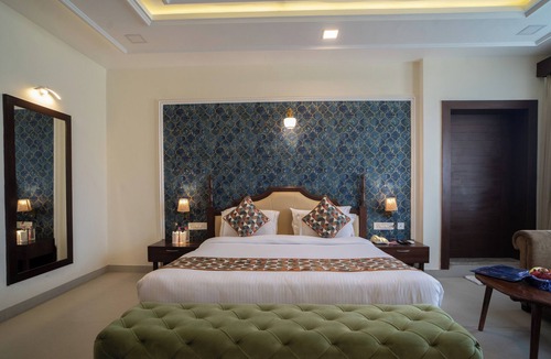 Shavri Colony Hotel | THE COURTYARD - Beyond Bar & Club