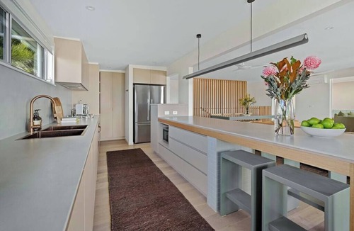 Callala Beach House | 'The Dawn'- Beachside luxury 50m from beach