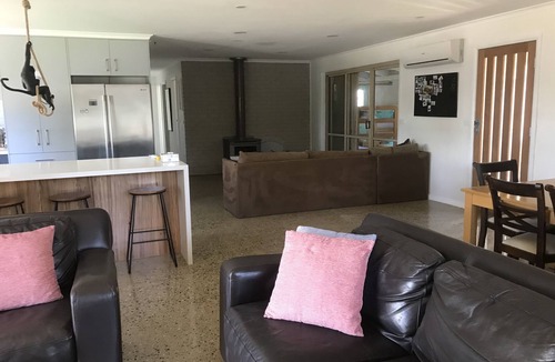 Bundalong House | The Deck with views of the Murray River