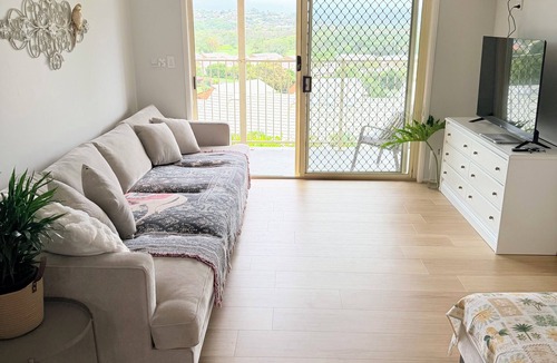Banora Point House | The Dell: A Poolside Family Holiday Home 5 minutes to beach
