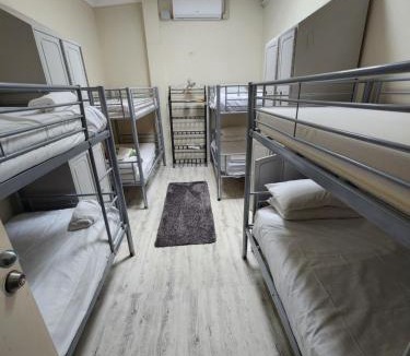 The Entrance Hostel | The Entrance Backpackers