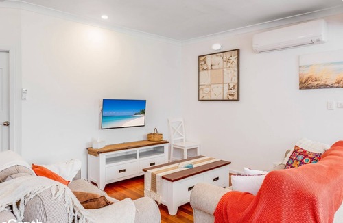 Mylestom Cabin | The Fig: A Peaceful Getaway Retreat Surrounded by Nature