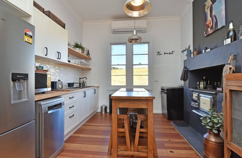 Mount View House | The Glass Ceiling 360 degree Mount View Hideaway