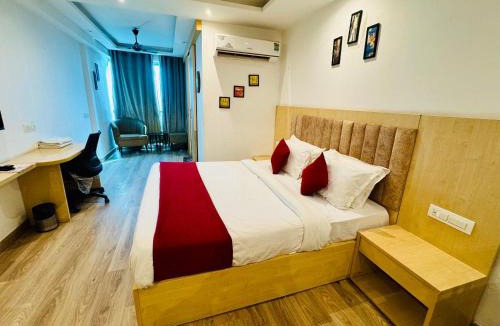 Shyam Nagar Apartment | The Grand Anukampa Moderns Suite