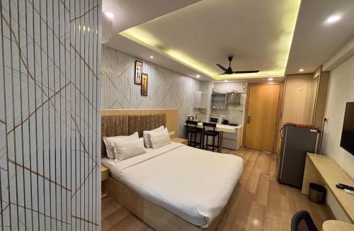 Shyam Nagar Apartment | The Grand Anukampa Studio by Anks Hospitality