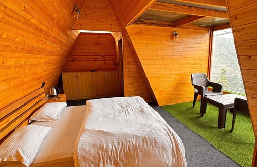 Dhanaulti Hotel | The Grand Resort