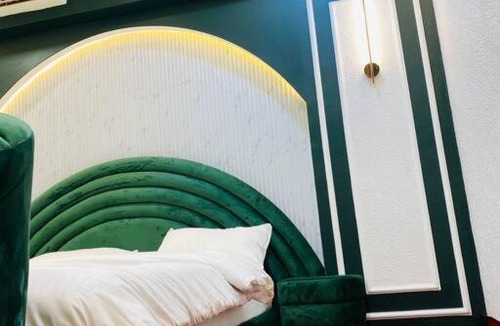 Gomti Nagar Apartment | The green house