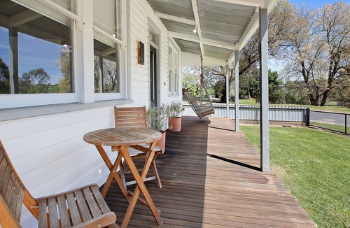 Beechworth Cottage | The Gums, Beechworth