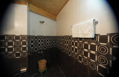Vashist Hotel | The himalayan Drift Cottage