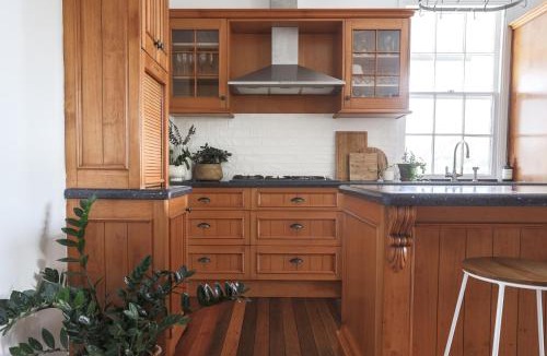 Pottsville House | The Holiday House - Park and walk everywhere!