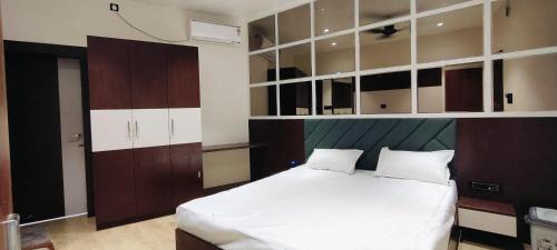 Koderma Hotel | The Hotel Jayka