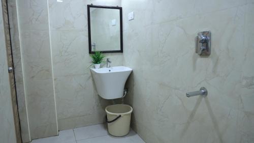 Anna Nagar Hotel | The kanchi residency