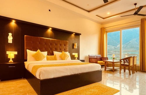 Mussoorie Hotel | The kempty Fall Resort, Mussoorie - Lavish & Luxury Stay