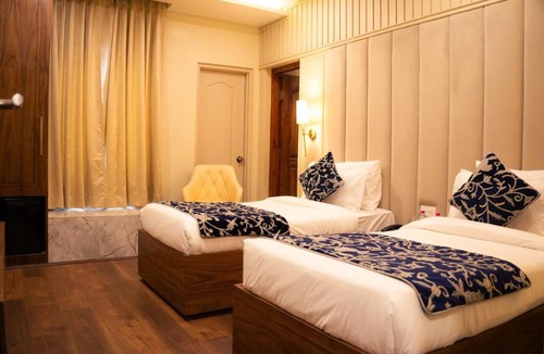 Rajbagh Hotel | The Leon