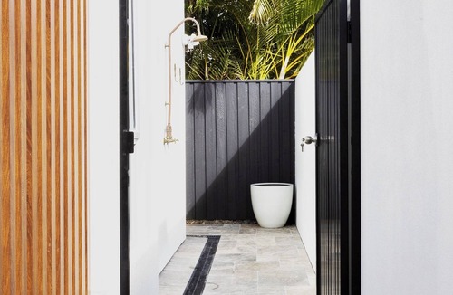 Casuarina Apartment | The Little Bombora, Beachside Bungalow